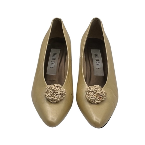 Amanda Smith Gold Twister Pointed Toe Flower Pumps Size 6 Women's - Picture 3 of 8
